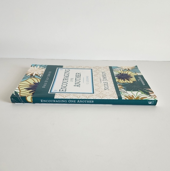 Women of Faith Encouraging One Another 12 Lessons Bible Study Series - Picture 6 of 7